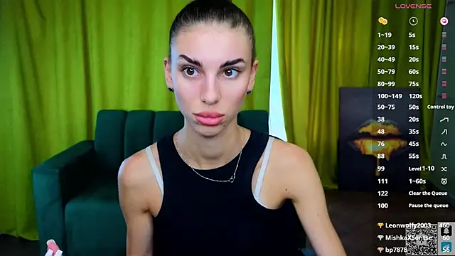 GracefulDoll's Live XXX Chat