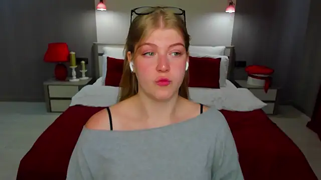 Stella_Light Adlı Modelin Canlı XXX Sohbeti