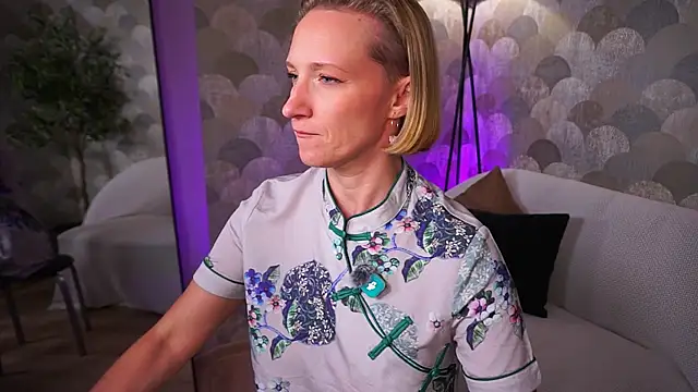 UmaTruewoman's Live XXX Chat