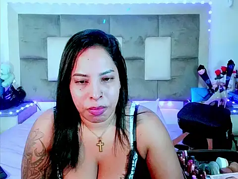 indiantopaz694u 라이브 XXX 채팅