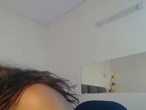 Valentine_Rose Chat XXX live