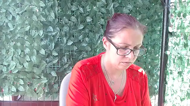 LadyHellene's Live XXX Chat