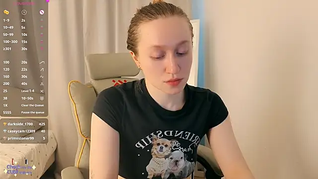 mowalova Live XXX-chat