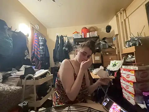 Snowbunnycake_131 Chat XXX live