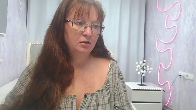 Онлайн чат XXX VanessaHotts
