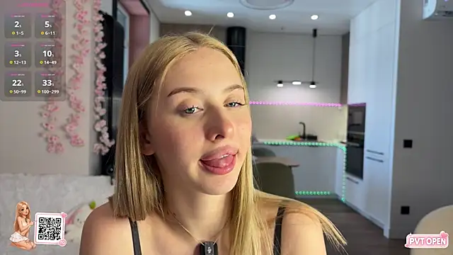 XXX chat uživo modela BlondieBoom