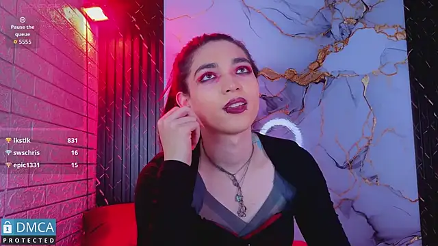 MaeveKuro's Live XXX Chat