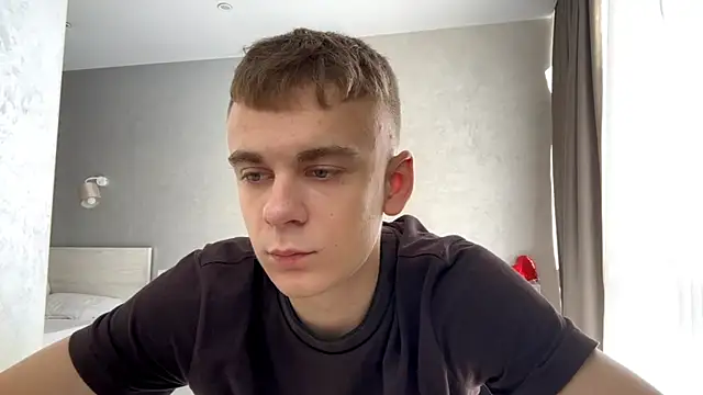 SoloFury Chat XXX in diretta