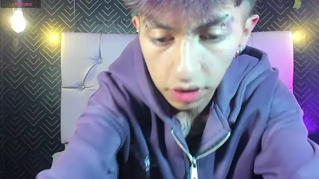 Dominik_lux Chat XXX in diretta