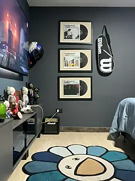 XXX chat uživo modela ThomasHells