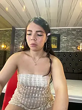 Chat +18 de nucitacouple ao vivo