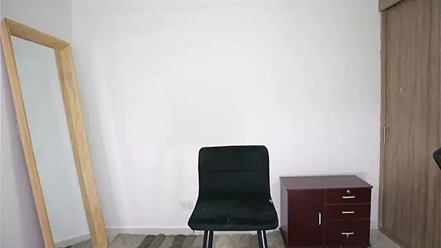 Steph_F XXX чат на живо