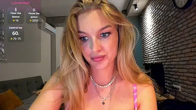 fifteenpoem Live XXX-Chat