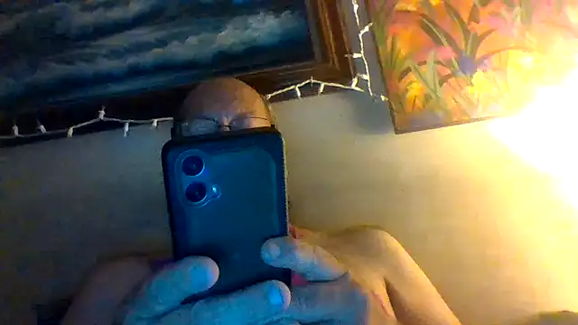 Czat XXX na żywo – hornyrich69