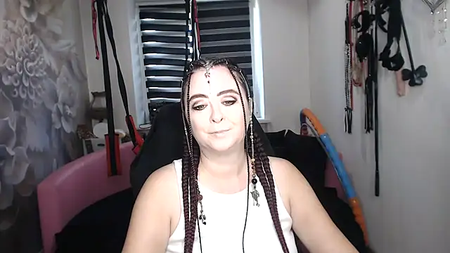 MISSgoddessMARIA Adlı Modelin Canlı XXX Sohbeti