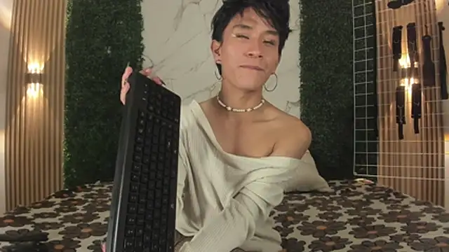 XXX chat uživo modela cococumps