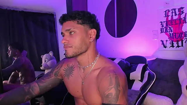 Czat XXX na żywo – Alessandro_Vanni