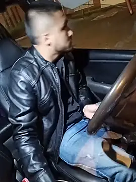 IRL_MOSMAR20 Adlı Modelin Canlı XXX Sohbeti