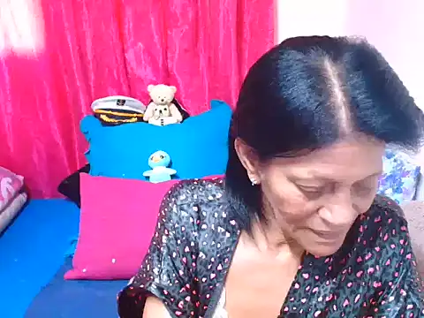sluttyrox XXX чат на живо