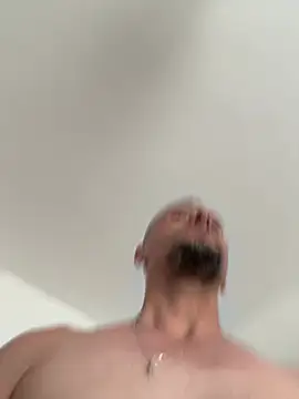 Онлайн чат XXX InsaneMattt