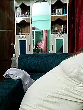 BongQueen9 Adlı Modelin Canlı XXX Sohbeti