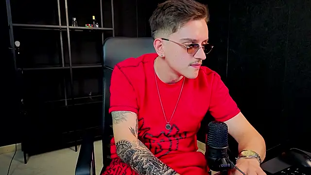 Chat XXX Live FelixStarkk
