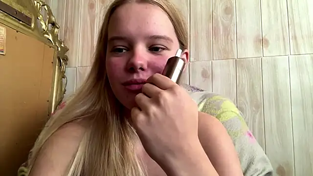 Онлайн чат XXX Malinwitch
