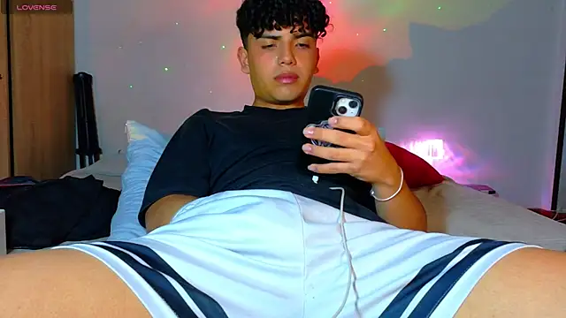 Kairoo_ Live XXX Chat
