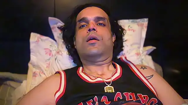 icebergslim281's Live XXX Chat