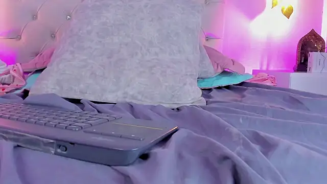 GabrielaSuarez_'s Live XXX Chat