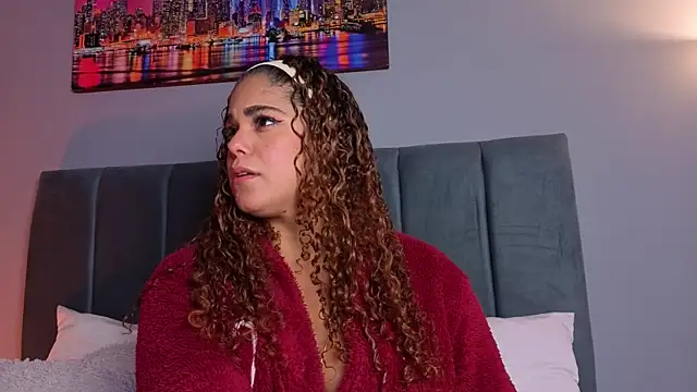 ninna_curly's Live XXX Chat