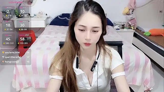 XXX chat uživo modela miaomiao-99