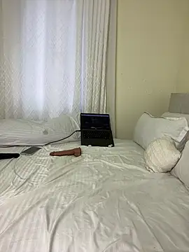 XXX chat uživo modela juicybatate