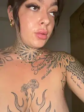 XXX chat uživo modela emmifly