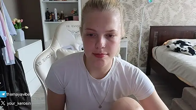 Maya_Rave Live XXX Chat