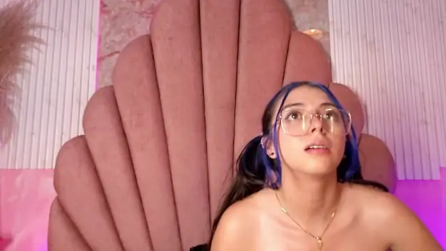 Chat XXX en directo de Kyomi_Hunt