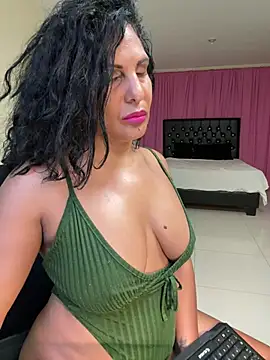 Chat +18 de Latina-miss ao vivo