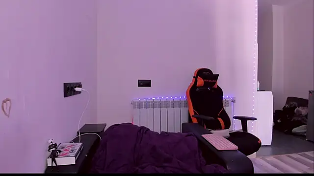 XXX chat uživo modela Lyricca