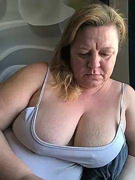 XXX chat uživo modela jusichka