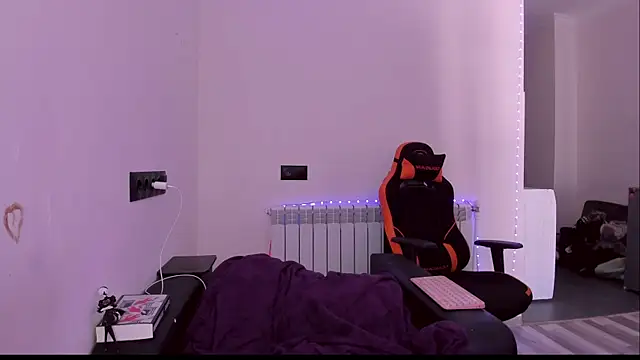 XXX chat uživo modela Lyricca