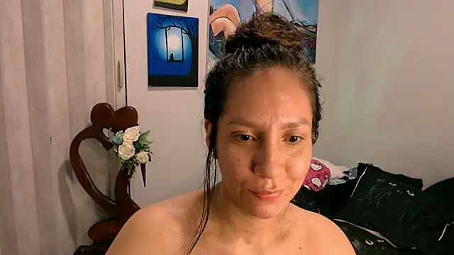 naihrobyn Live XXX chat