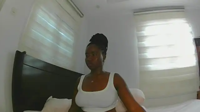 MISSMAYSROOM's Live XXX Chat