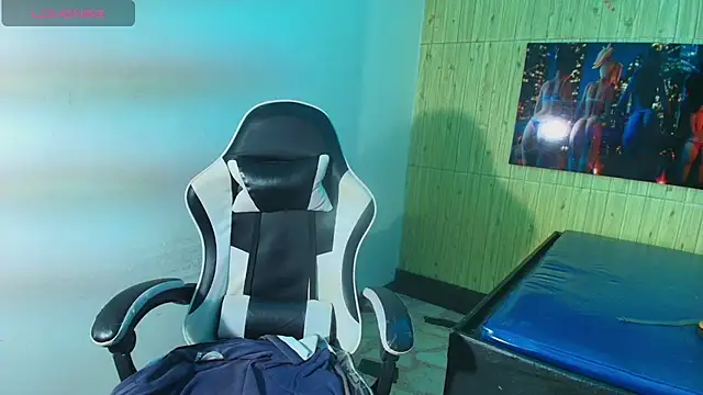 Živý XXX chat honeyluxe_