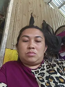 Laiskie_33 – Naživo XXX chat