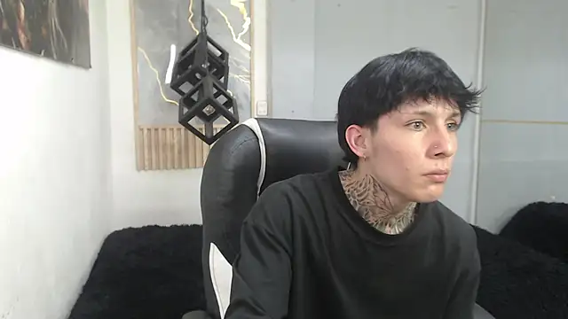 Chat XXX en directo de Cry_thereal
