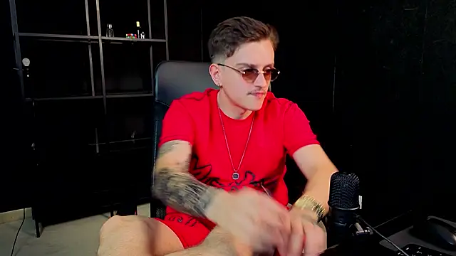 Chat +18 de FelixStarkk ao vivo