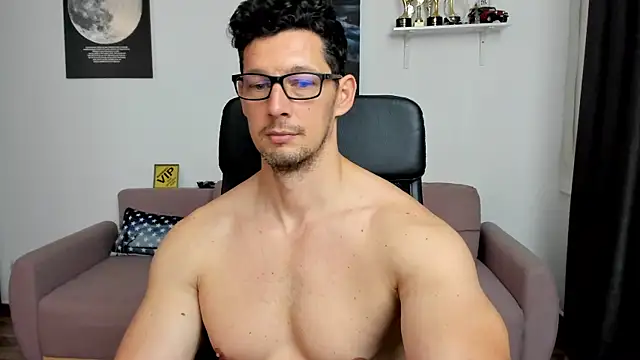 BrutusK08 Chat XXX in diretta