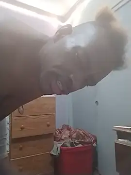 צ'אט XXX בשידור חי של ReallyReallyReal