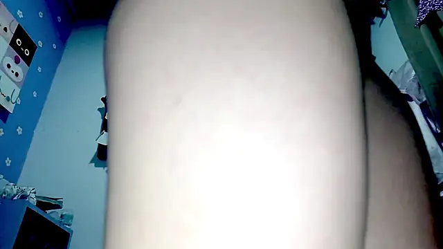 PetiteIvoryQueen19のライブXXXチャット