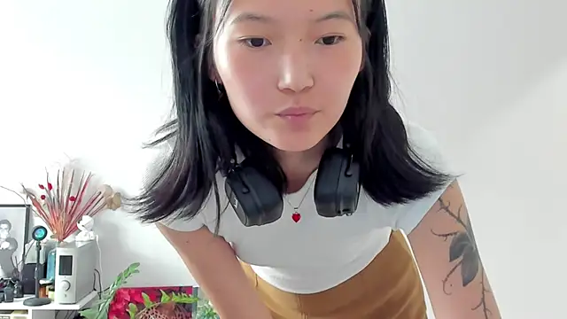 ailey_chao Adlı Modelin Canlı XXX Sohbeti